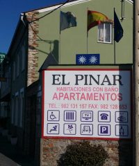 Hostal Apartamentos El Pinar