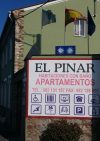 Hostal Apartamentos El Pinar